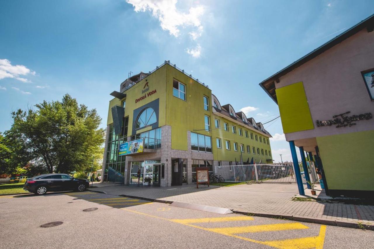 Hotel And Park Divoka Voda Bratislava Luaran gambar